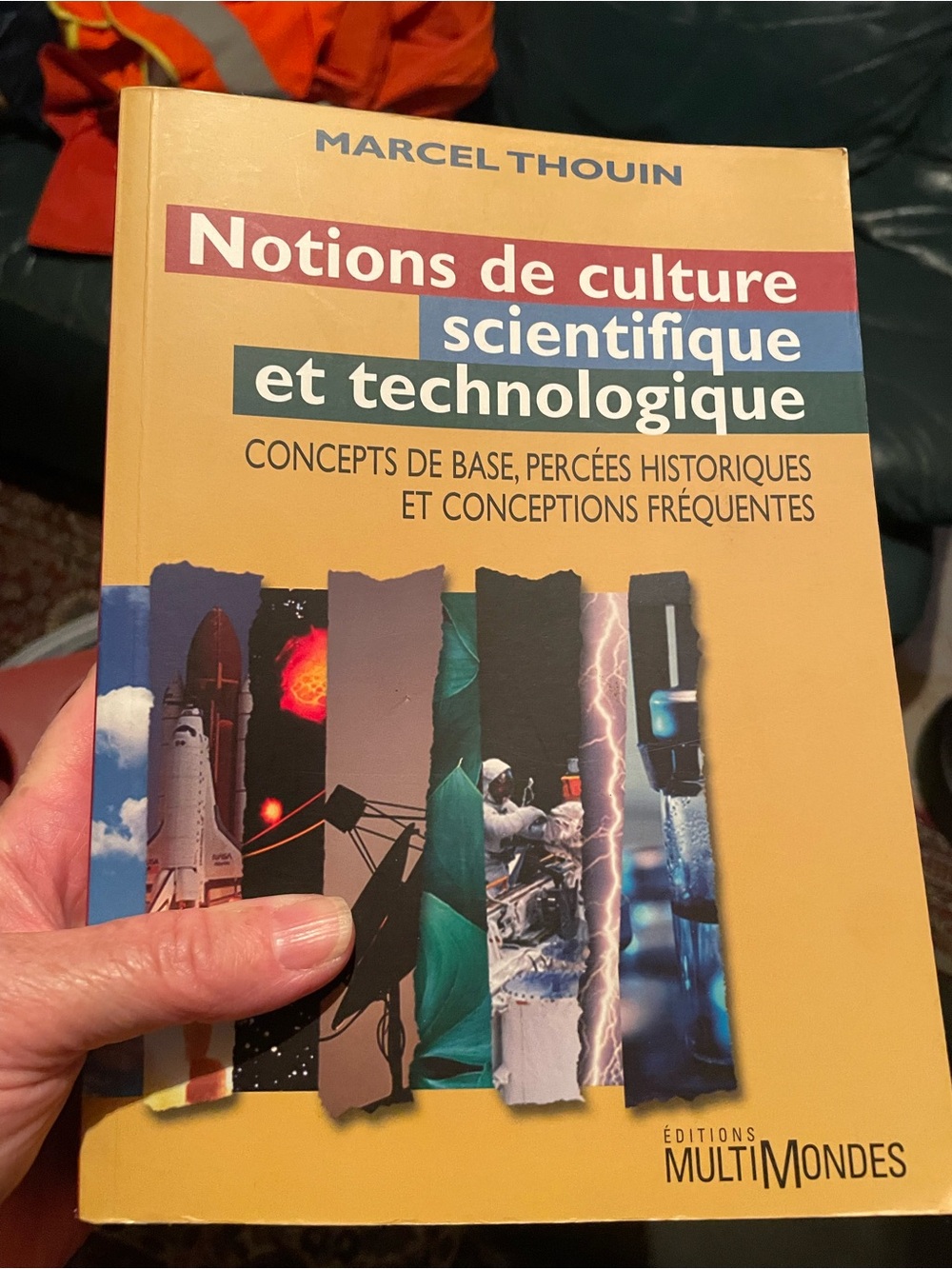 Notions de culture scientifique et technologique - Yellow Cover